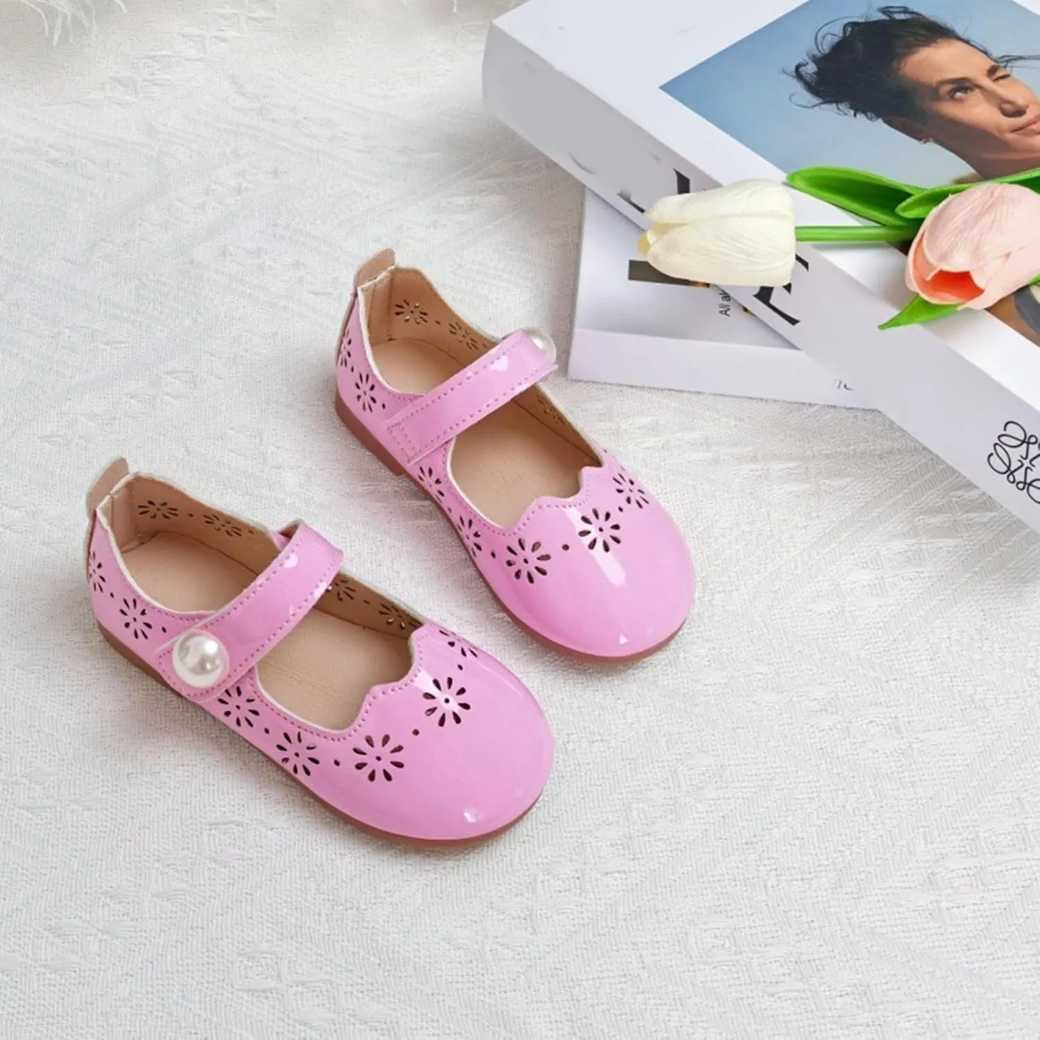 Dress Sandals Ankle Strap New Girls Princess Shoes With Hollow Out Design Fashionable Soft Soled Leather Shoes