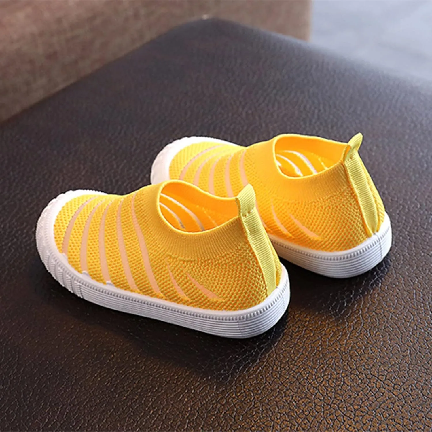 EnJoCho Toddler Casual Shoes Summer And Autumn Girls Sneakers Flying Woven Mesh Breathable Comfortable Flat Casual