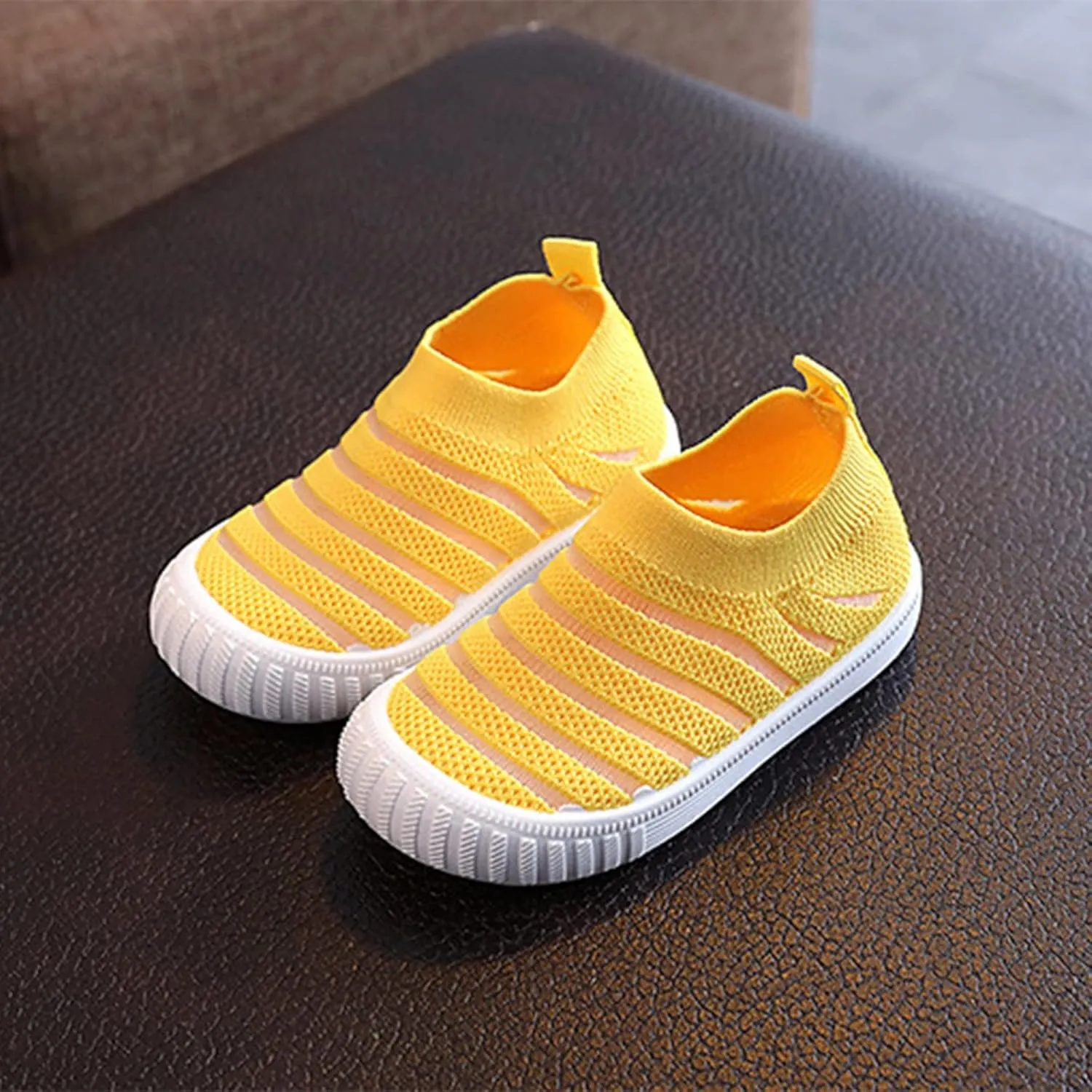 EnJoCho Toddler Casual Shoes Summer And Autumn Girls Sneakers Flying Woven Mesh Breathable Comfortable Flat Casual