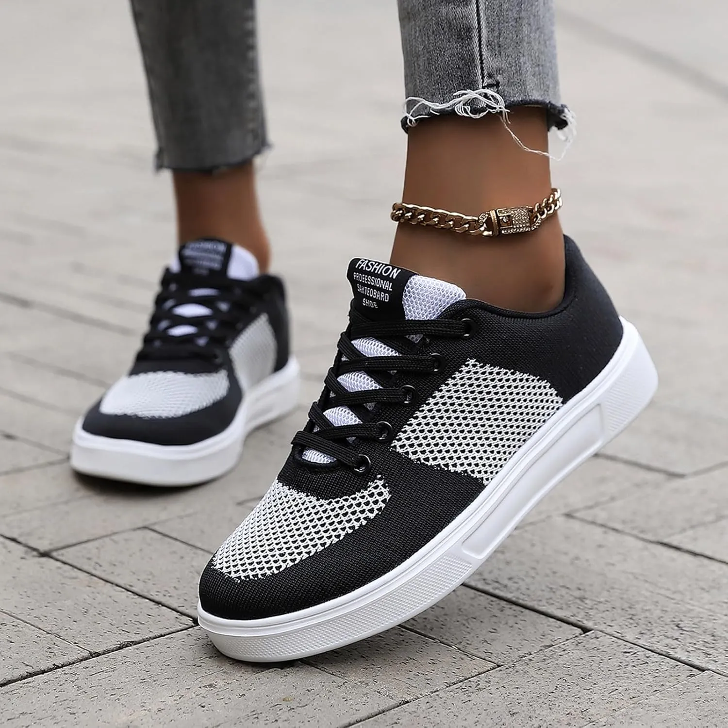 Leisure Couple Men Women Mesh Non Slip Flat Round Toe Breathable Lace Up Lazy Leisure Mens Shoelaces for Casual Shoes