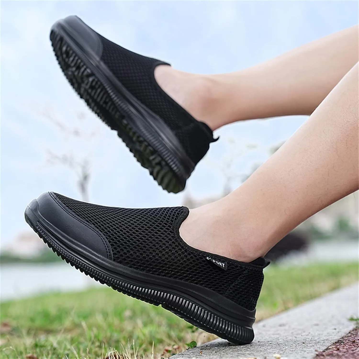 Men's Running Shoes Comfortable Lightweight Breathable Walking Shoes Mesh Workout Casual Sports Shoes
