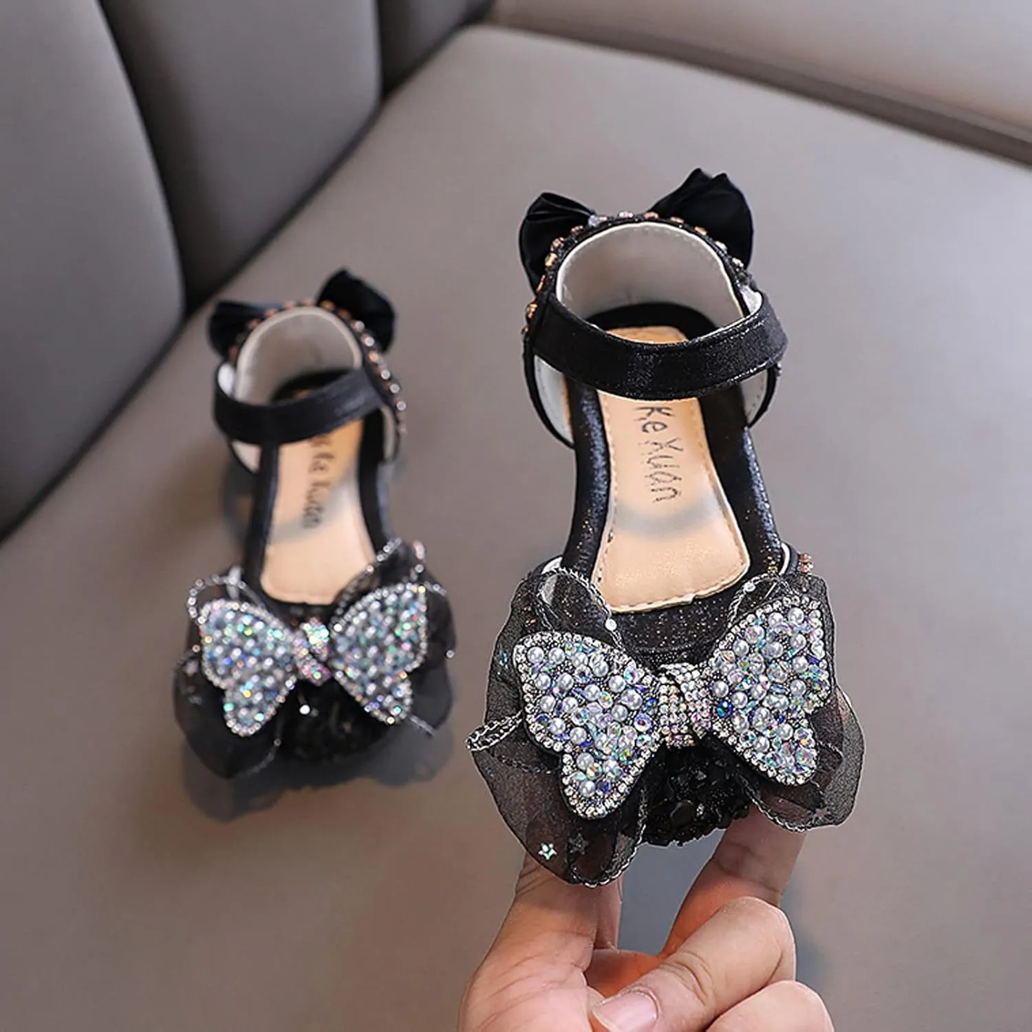 Princess Shoes for Kids Fashion Spring and Summer Girls Sandals Dress Dance Show Princess Shoes Flat Bottom Rhinestone (Black-b, 10 Toddler)