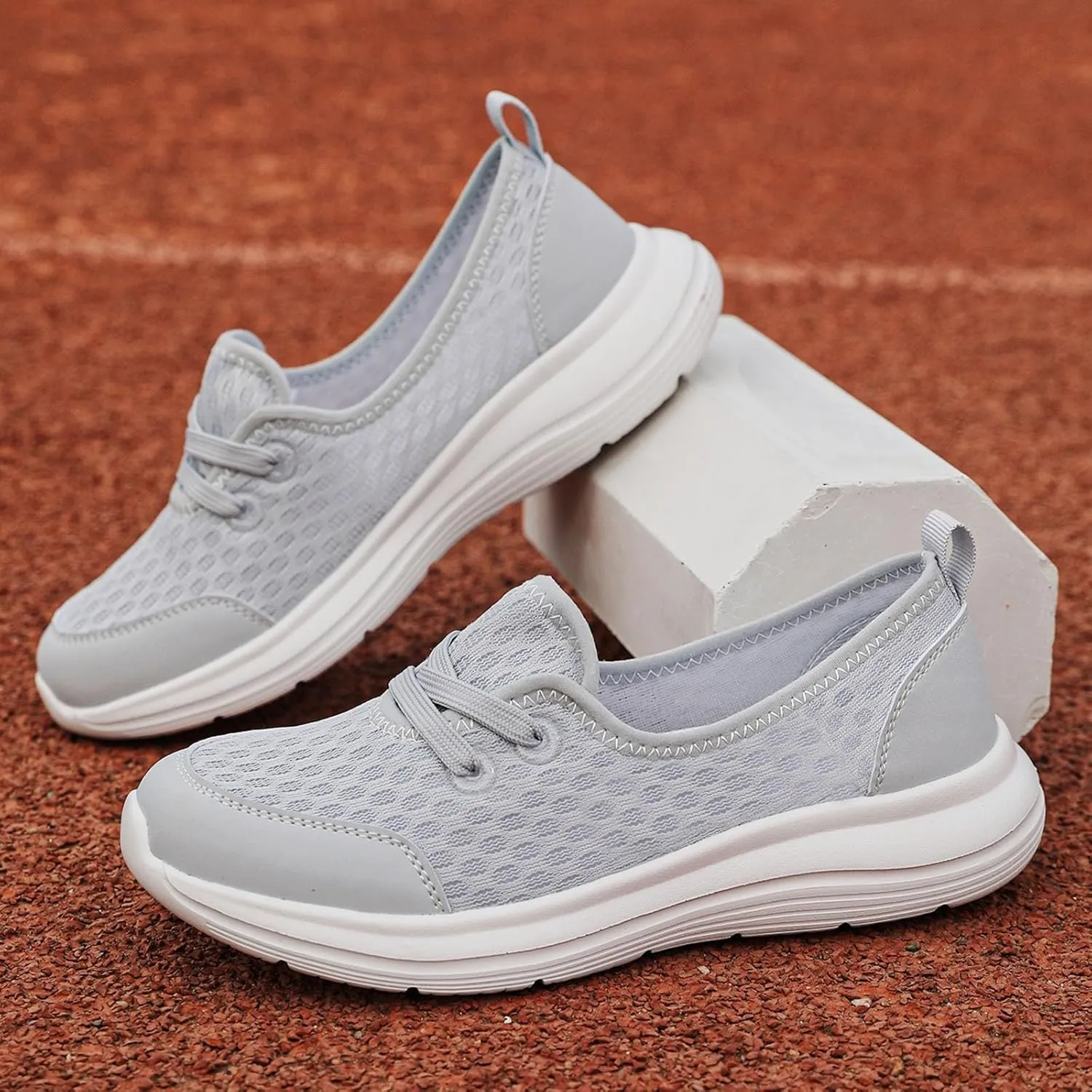 Walking Shoes for Women Breathable Mesh Casual Shoes Low Top Flat Soled Workout Shoes Slip On Cushion Shoes