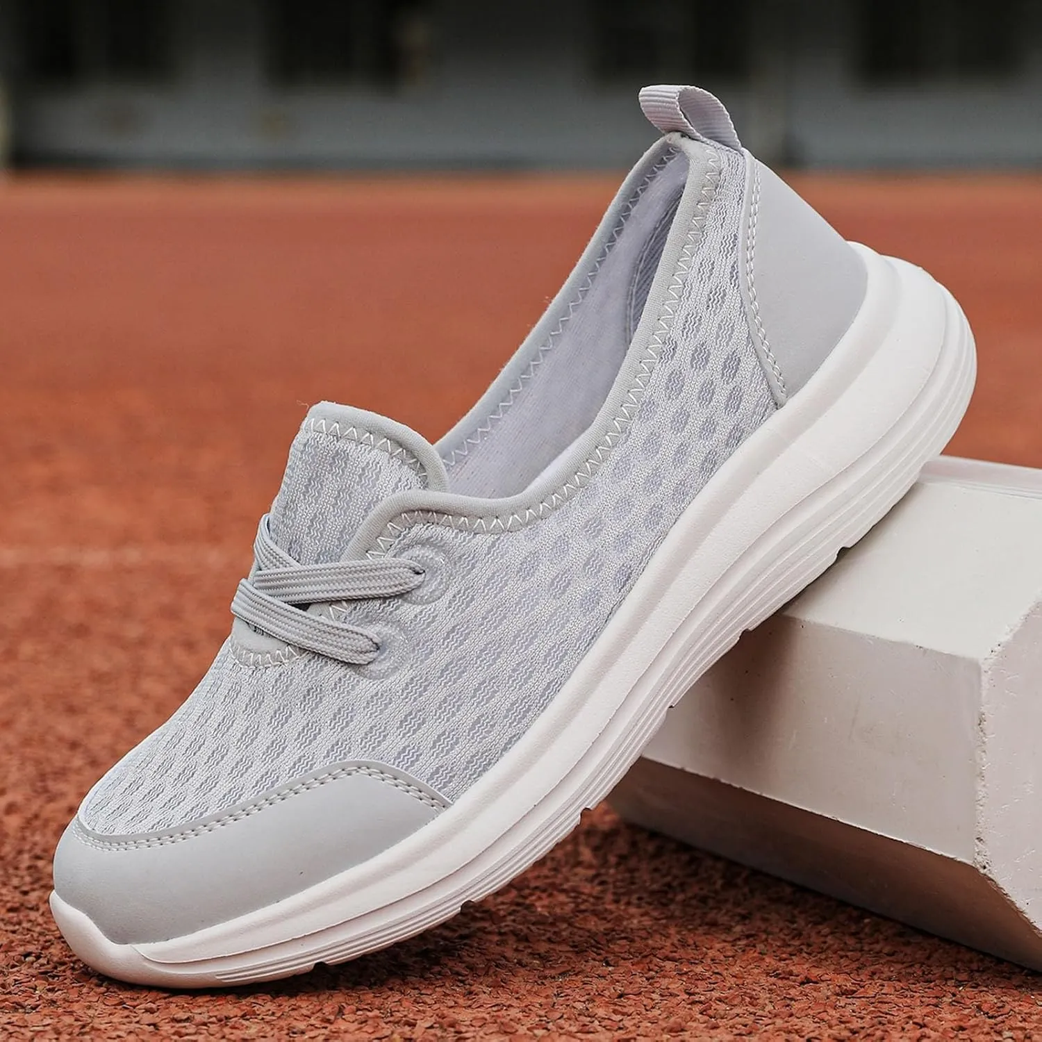 Walking Shoes for Women Breathable Mesh Casual Shoes Low Top Flat Soled Workout Shoes Slip On Cushion Shoes