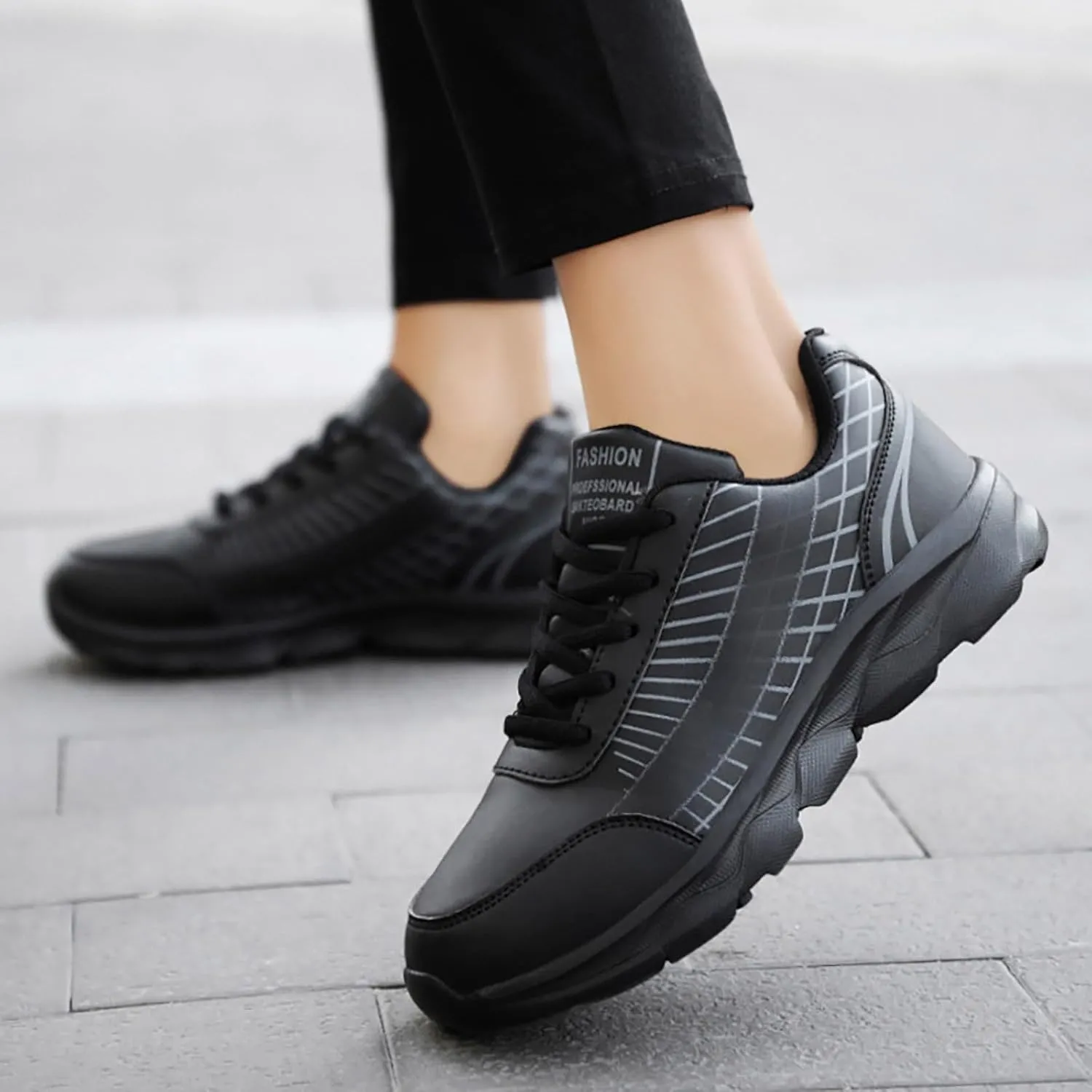 Women Lightweight Slip On Shoes Casual Comfortable Walking Sneakers Canvas Flats Non Slip Breathable Loafers