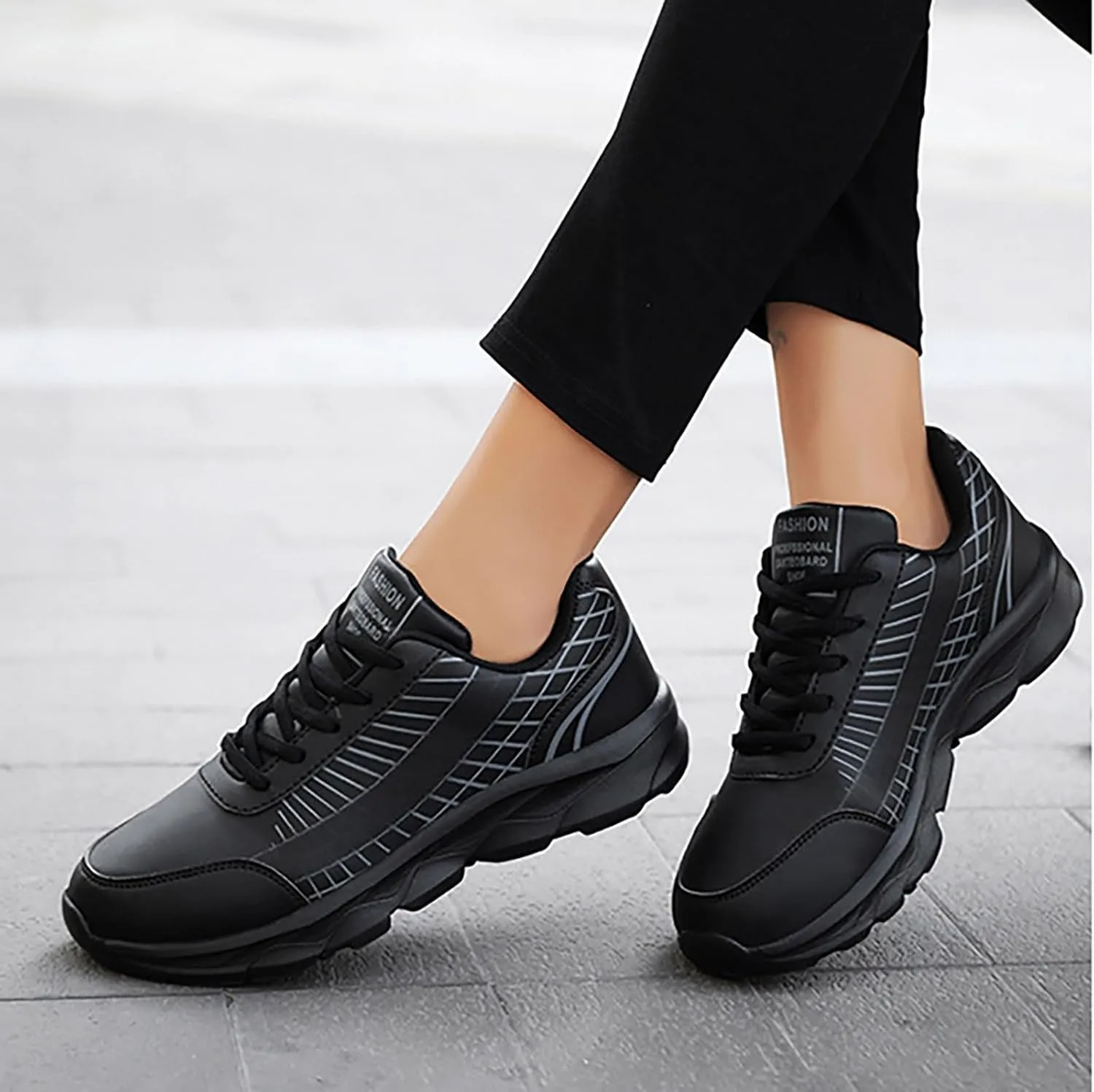 Women Lightweight Slip On Shoes Casual Comfortable Walking Sneakers Canvas Flats Non Slip Breathable Loafers