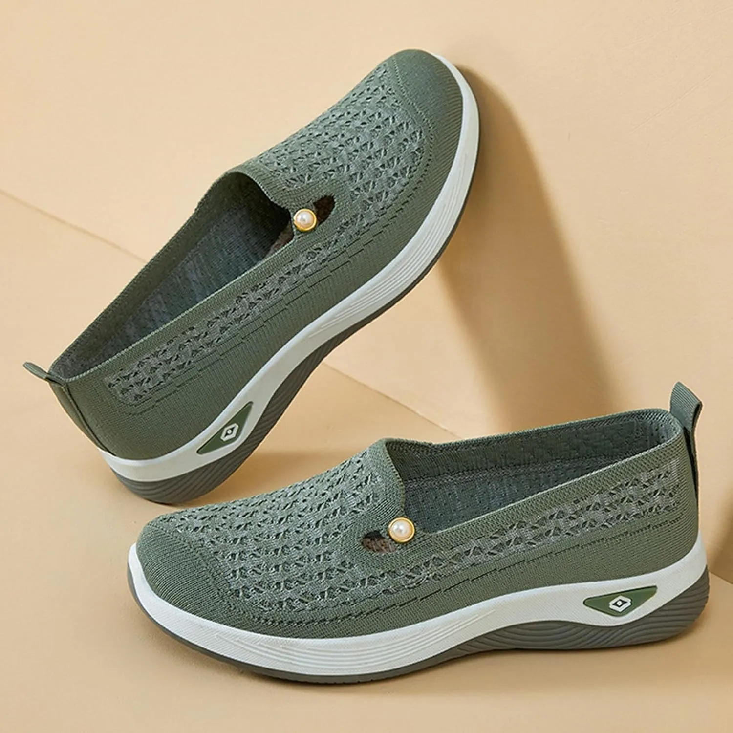 Womens Casual Shoes Slip On Women's Sneakers Loafers Solid Color Lightweight Cute Round Toe Running Shoes Loafers for Women Casual Outdoor Walking Shoe